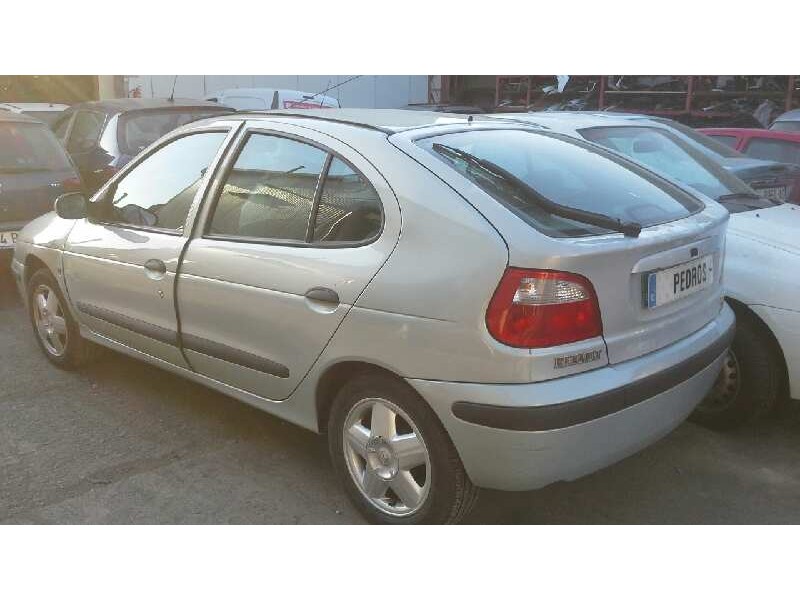 renault megane i fase 2 berlina (ba0) del año 2000