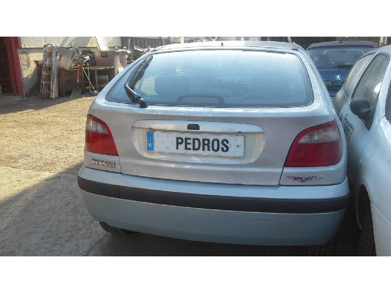 renault megane i fase 2 berlina (ba0) del año 2000