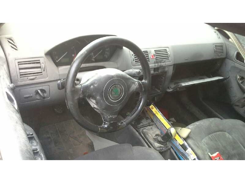 skoda fabia (6y2/6y3) del año 2003