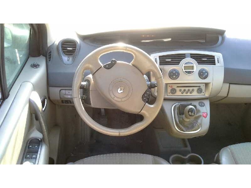 renault scenic ii del año 2005