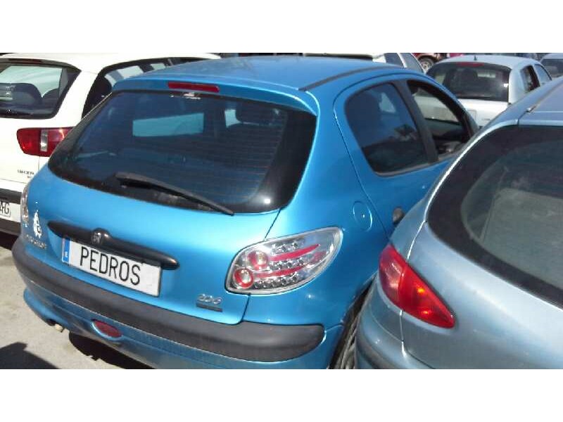 peugeot 206 berlina del año 2002