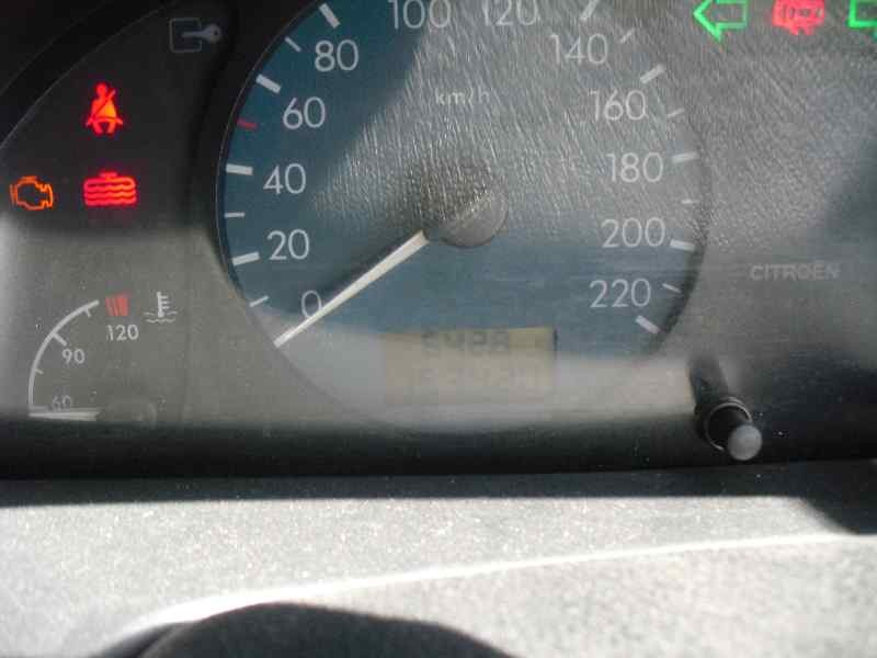 citroën xsara berlina del año 2000