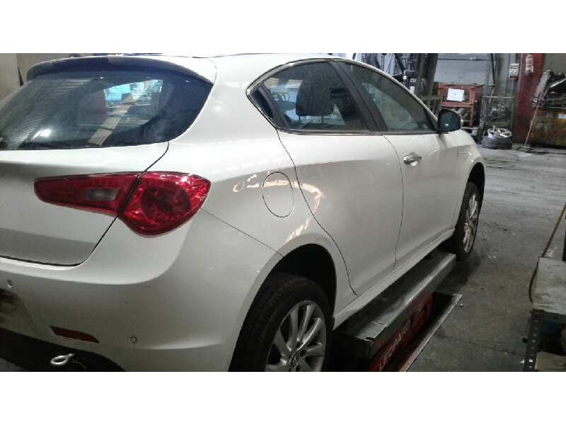 alfa romeo giulietta (191) del año 2011