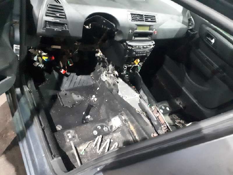 citroën c4 berlina del año 2007