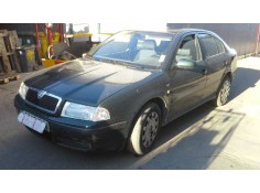 skoda octavia berlina (1u2) del año 2001