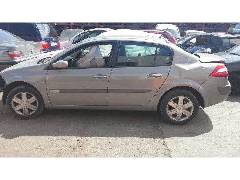 renault megane ii classic berlina del año 2003