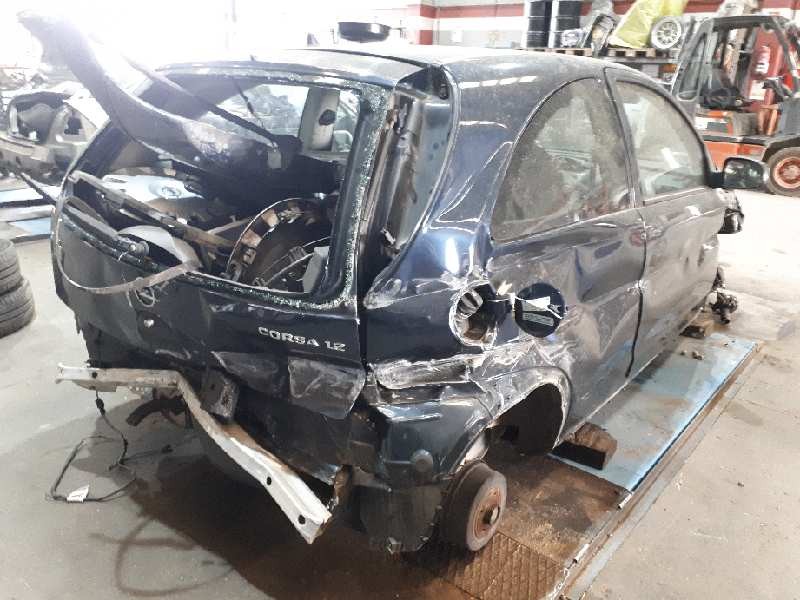 opel corsa c del año 2001