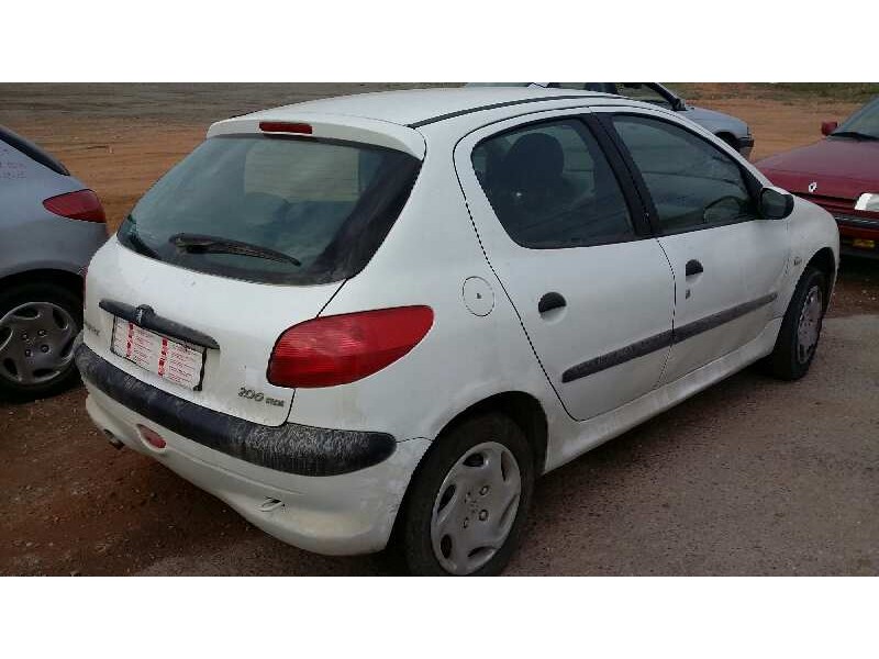 peugeot 206 berlina del año 2002
