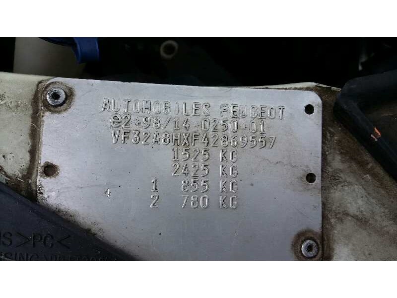 peugeot 206 berlina del año 2002