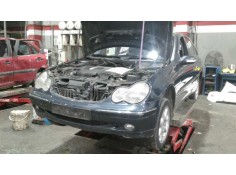 mercedes-benz clase c (w203) berlina del año 2001