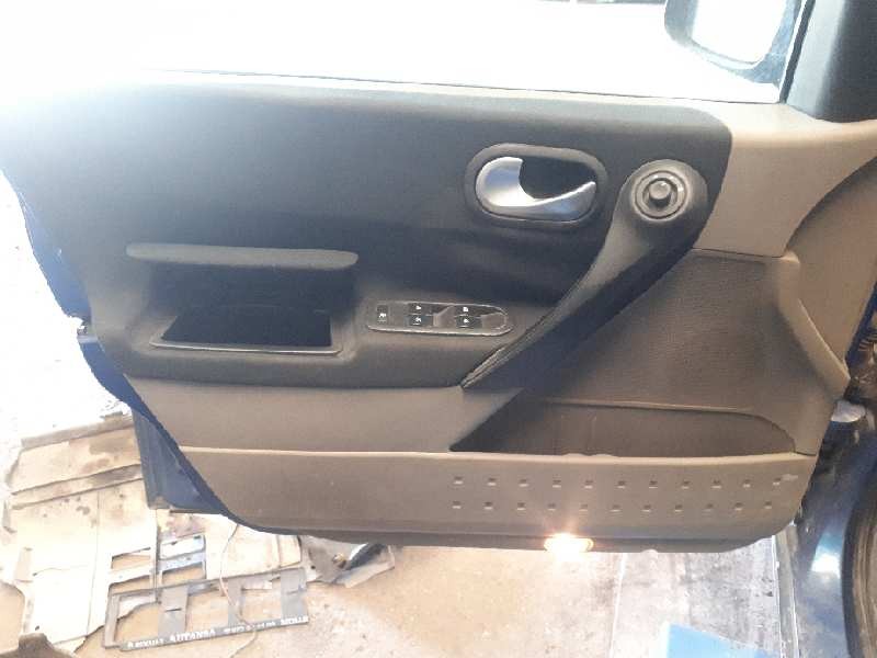 renault megane ii berlina 5p del año 2003