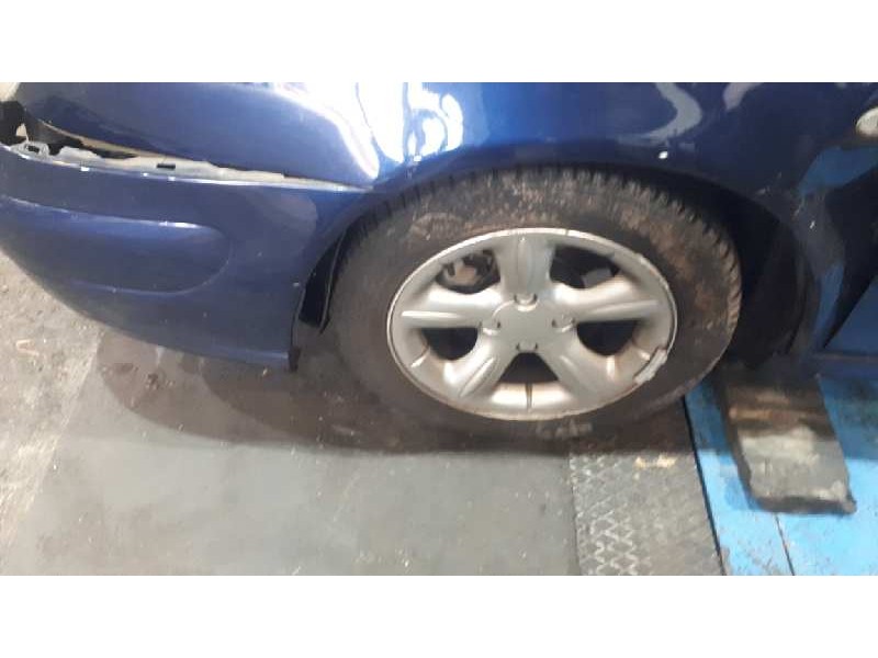 citroën xsara berlina del año 2001