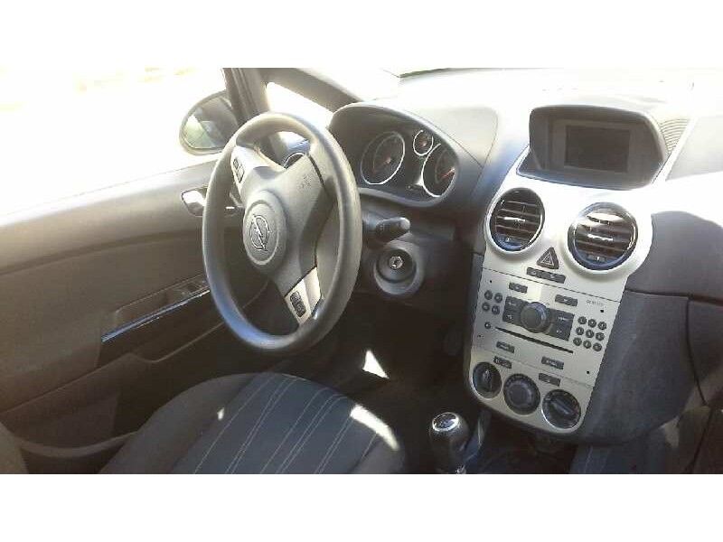 opel corsa d del año 2008