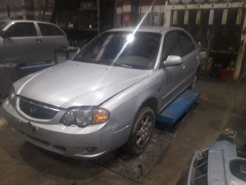kia shuma ii del año 2001