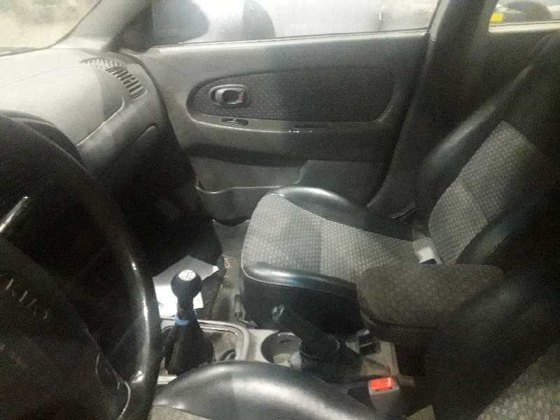 kia shuma ii del año 2001