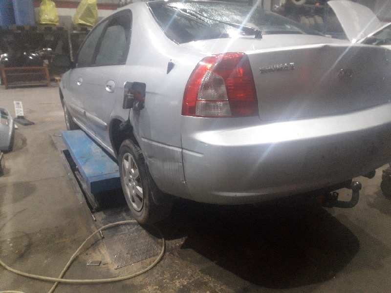 kia shuma ii del año 2001