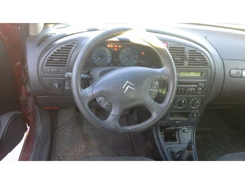 citroën xsara berlina del año 2001