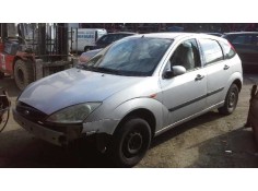 ford focus berlina (cak) del año 2001