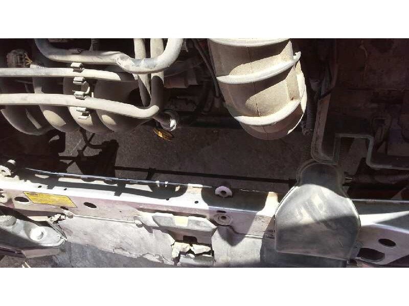 ford focus berlina (cak) del año 2001