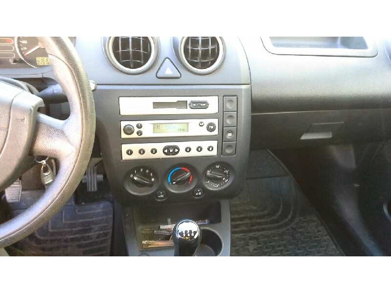 ford fiesta (cbk) del año 2005