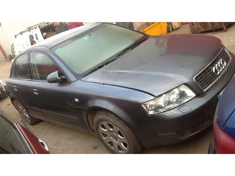 audi a4 berlina (8e) del año 2001
