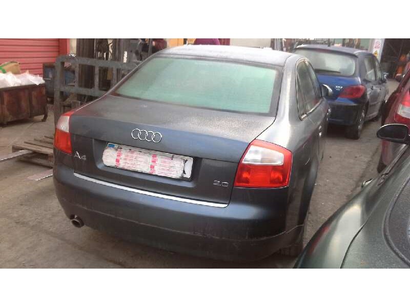 audi a4 berlina (8e) del año 2001