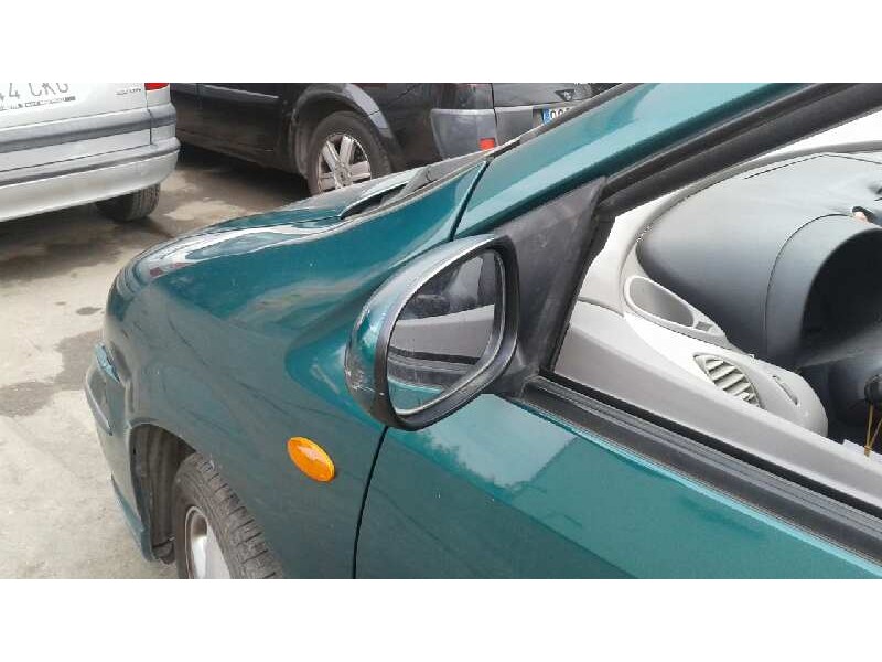 nissan almera tino (v10m) del año 2003