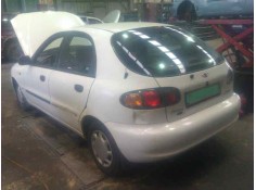 daewoo lanos del año 2000