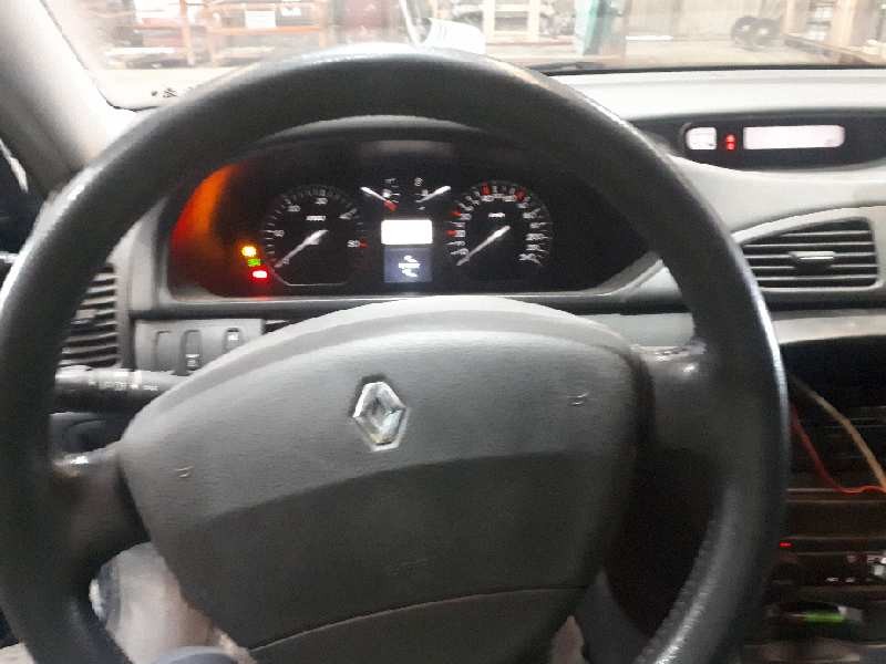 renault laguna ii (bg0) del año 2002