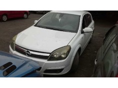 opel astra h berlina del año 2004 2