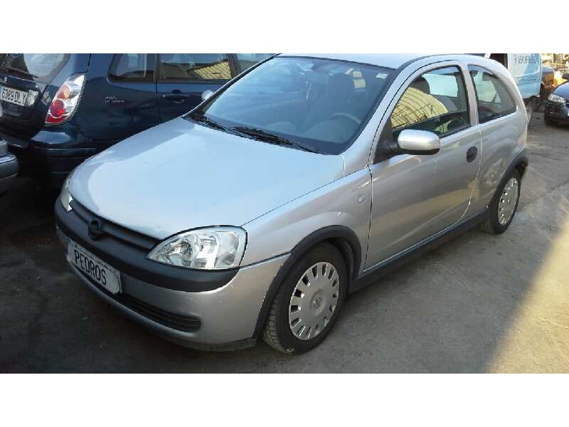 opel corsa c del año 2001