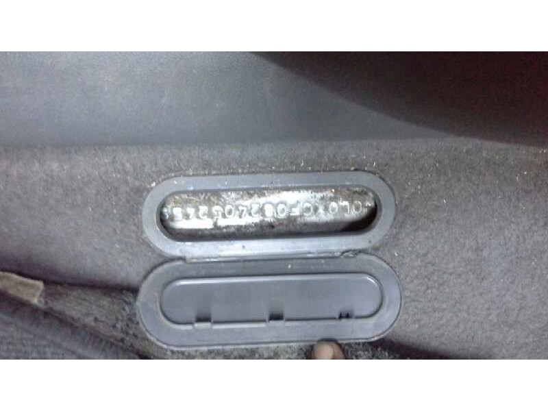 opel corsa c del año 2001