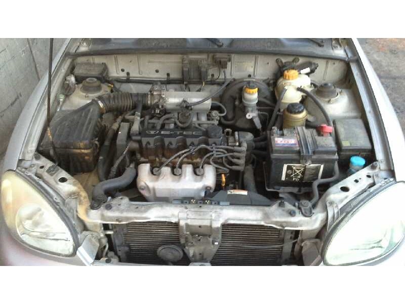 daewoo lanos del año 2002