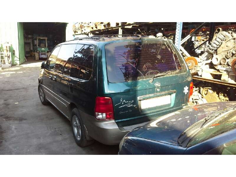 kia carnival ii del año 2002