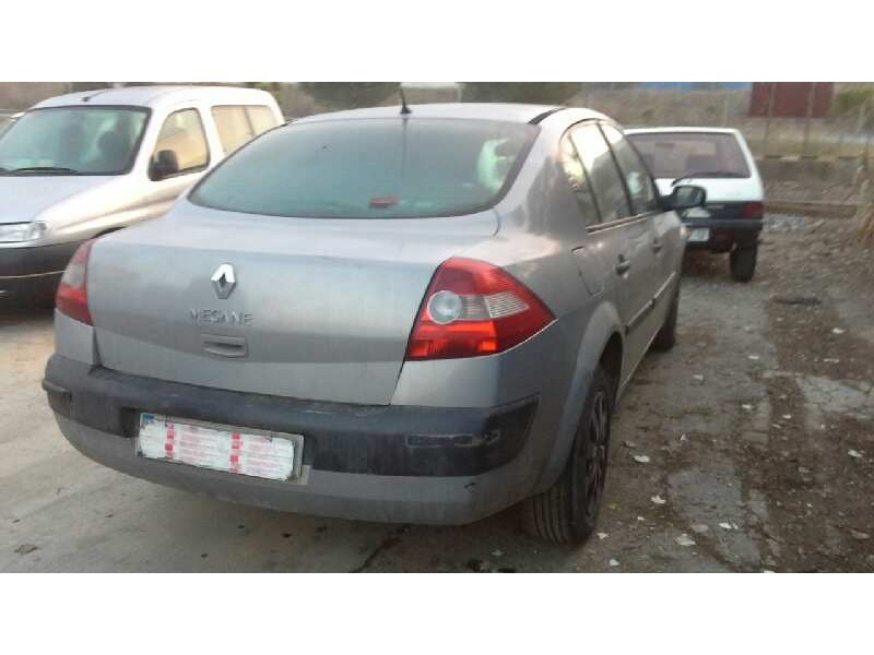 renault megane ii classic berlina del año 2004