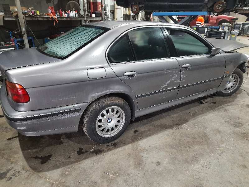 bmw serie 5 berlina (e39) del año 1997