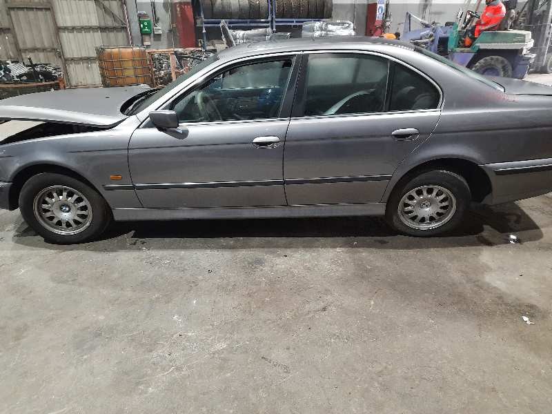 bmw serie 5 berlina (e39) del año 1997