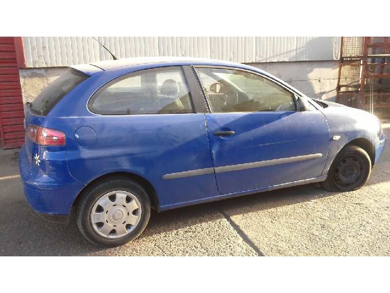 seat ibiza (6l1) del año 2002