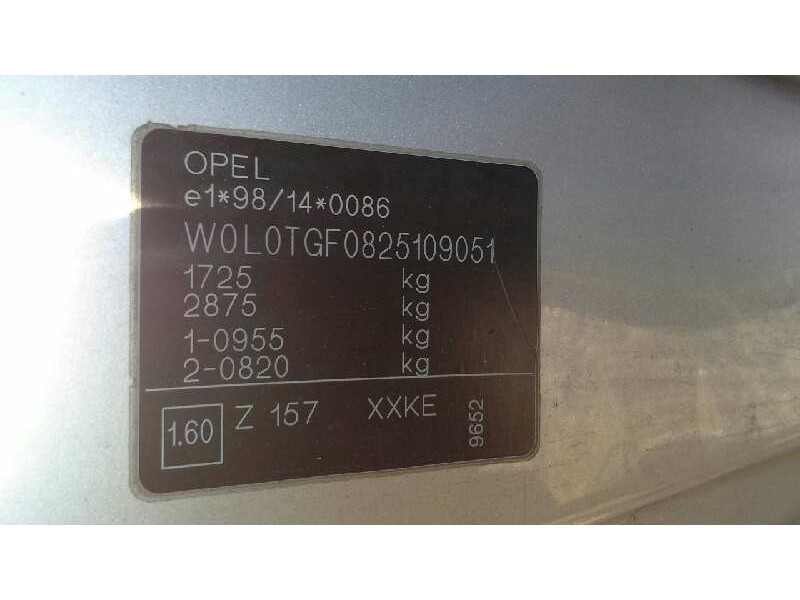 opel astra g berlina del año 2002