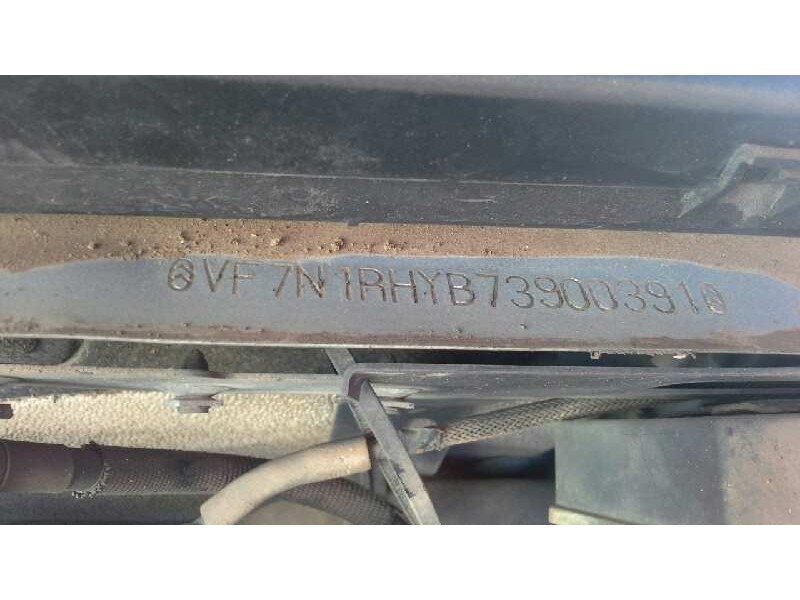 citroën xsara berlina del año 2004