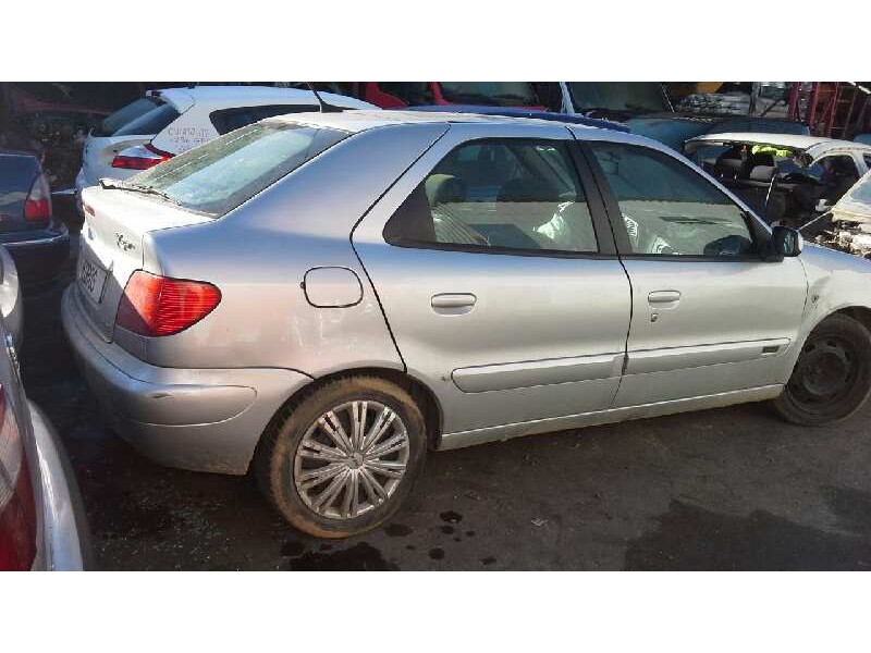 citroën xsara berlina del año 2004