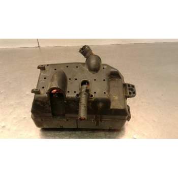 Recambio de caja fusibles para ford mondeo berlina (ge) ambiente referencia OEM IAM 71543256  