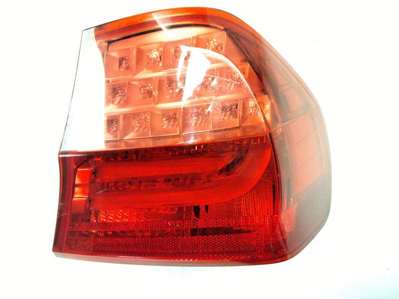 Recambio de piloto trasero derecho para bmw 3 (e90) 320 d referencia OEM IAM 4871732  