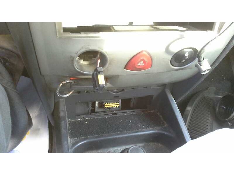 renault megane ii berlina 5p del año 2004