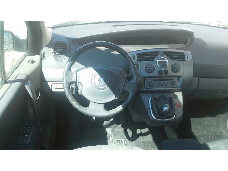 renault scenic ii del año 2005