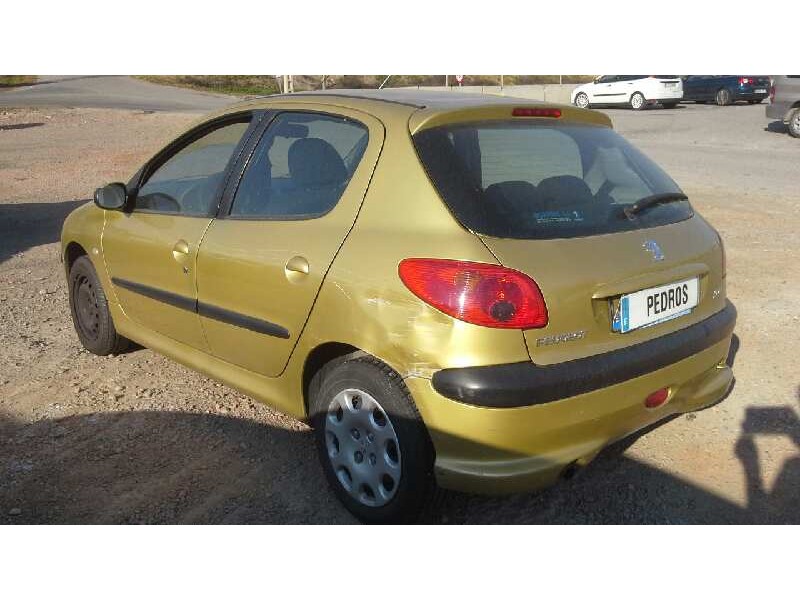 peugeot 206 berlina del año 2005