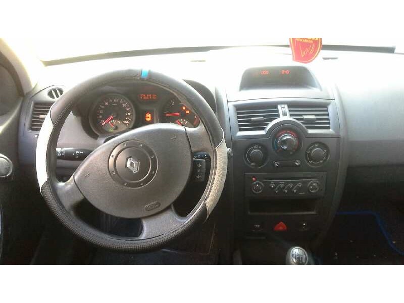 renault megane ii berlina 5p del año 2004