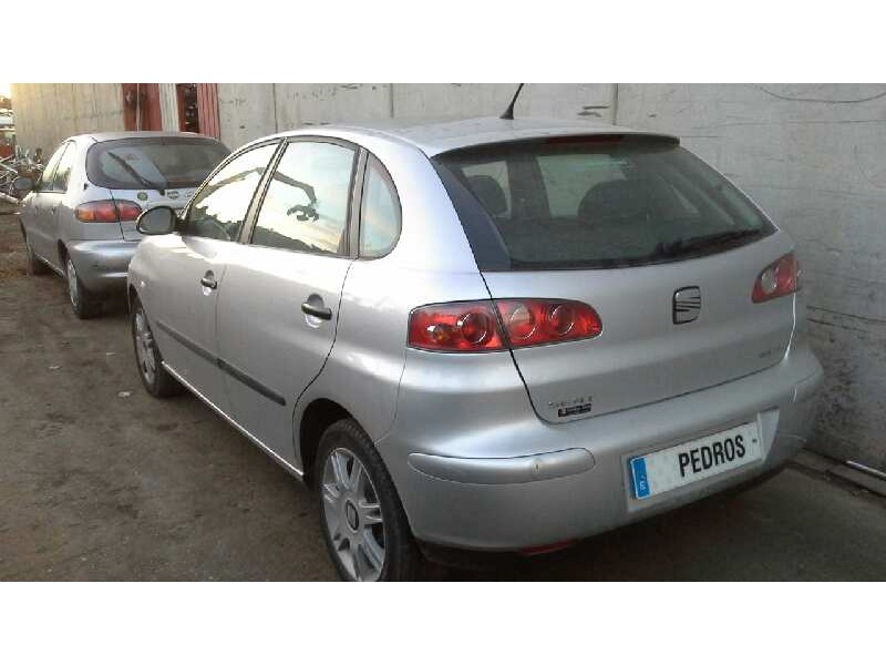 seat ibiza (6l1) del año 2004