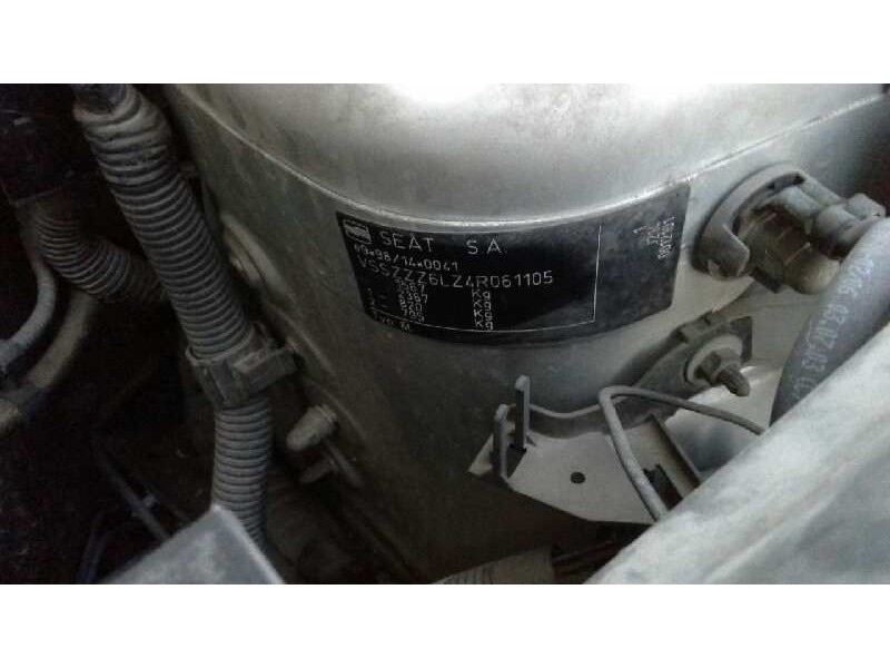 seat ibiza (6l1) del año 2004