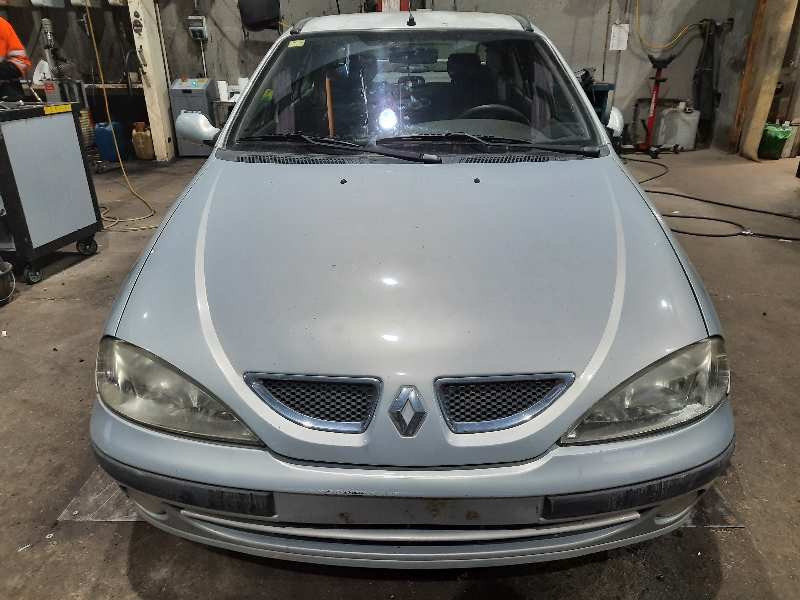 renault megane i fase 2 berlina (ba0) del año 2001